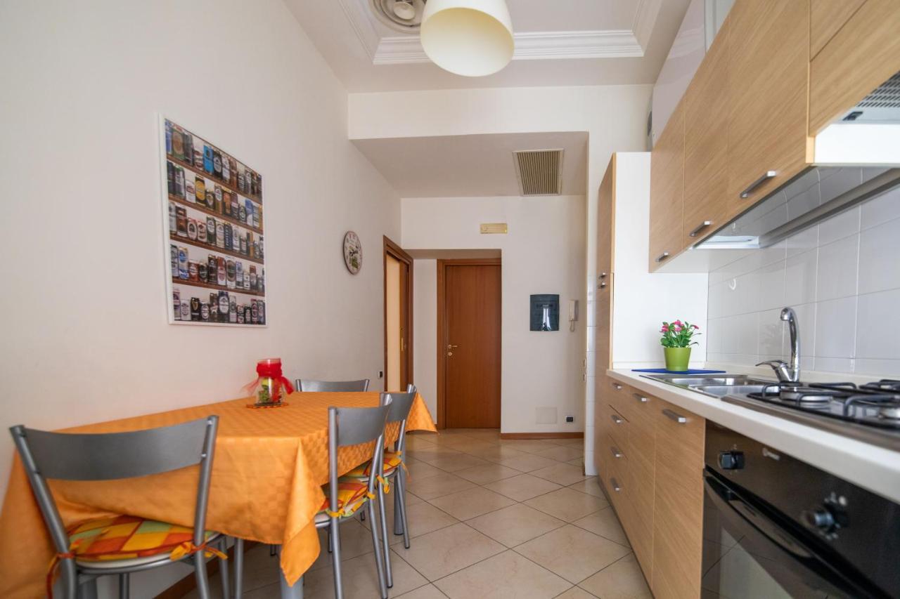 Appartamenti Le Gemme Nápoles Exterior foto